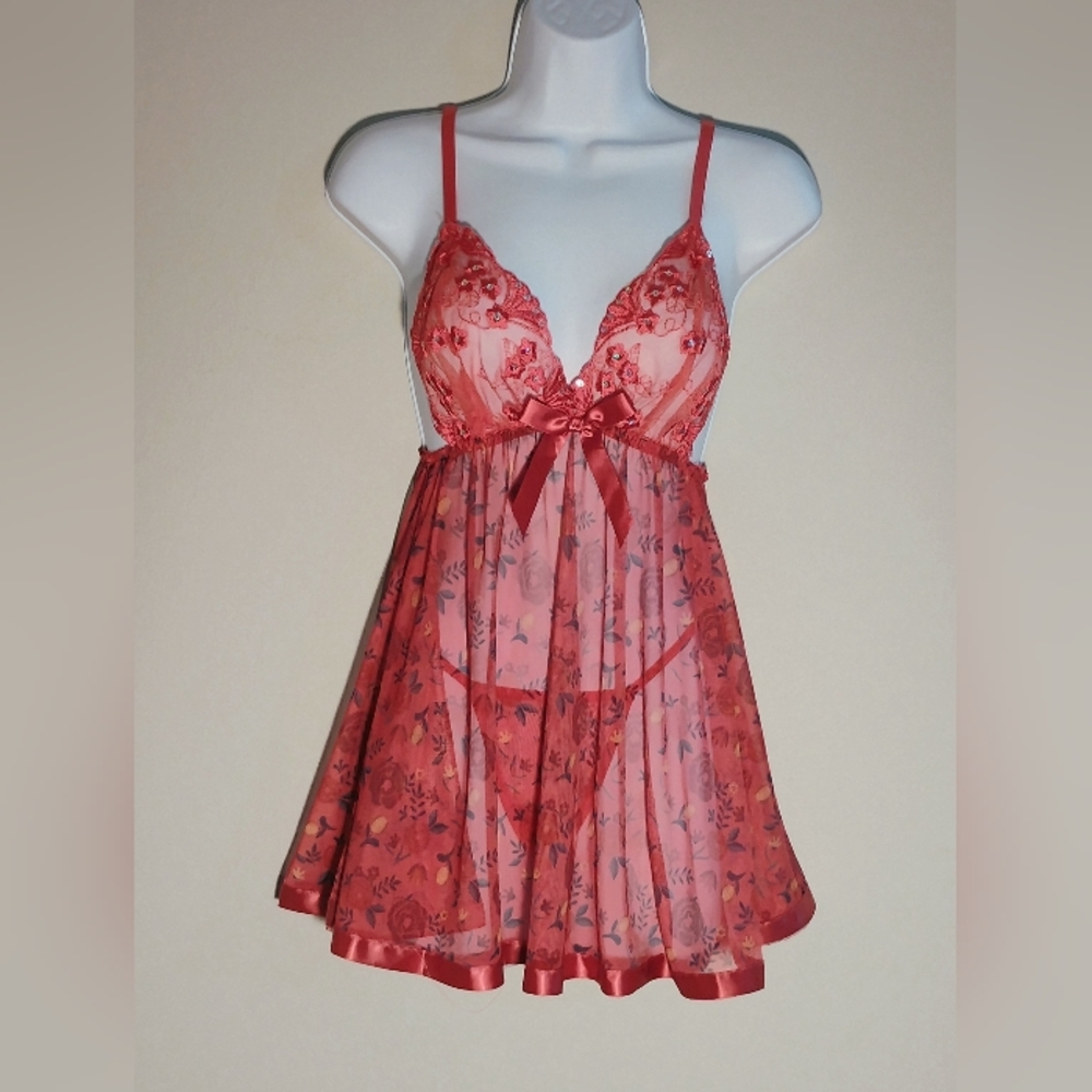 NWOT Spree Floral Chemise Set.